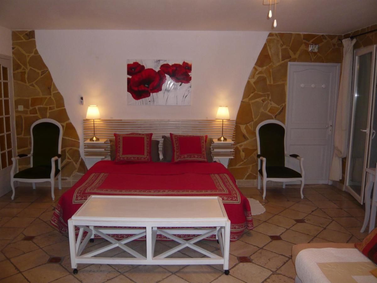 Апартаменты Locations Des Alpilles Сен-Реми-де-Прованс Экстерьер фото