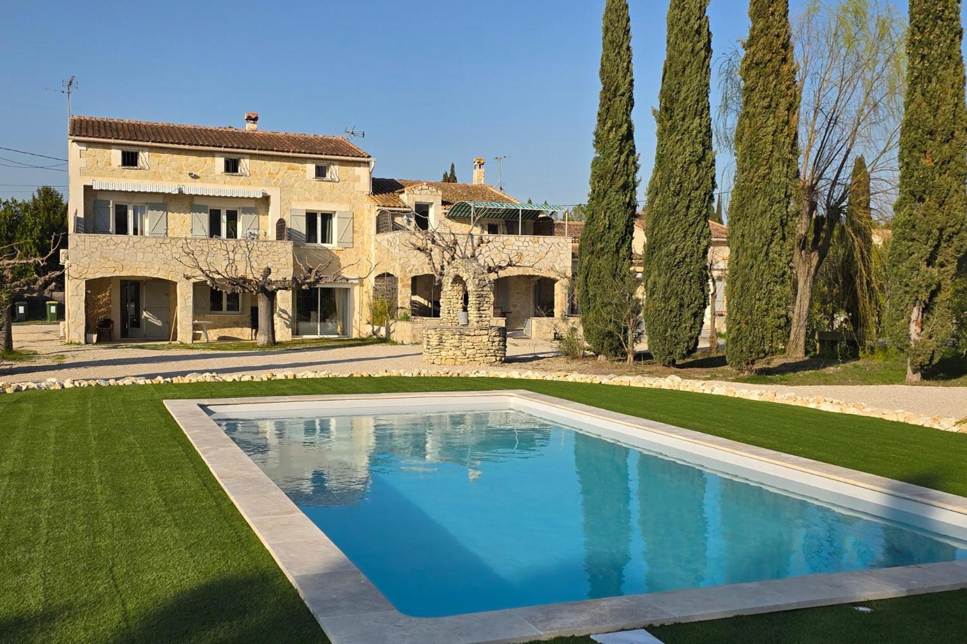 Апартаменты Locations Des Alpilles Сен-Реми-де-Прованс Экстерьер фото